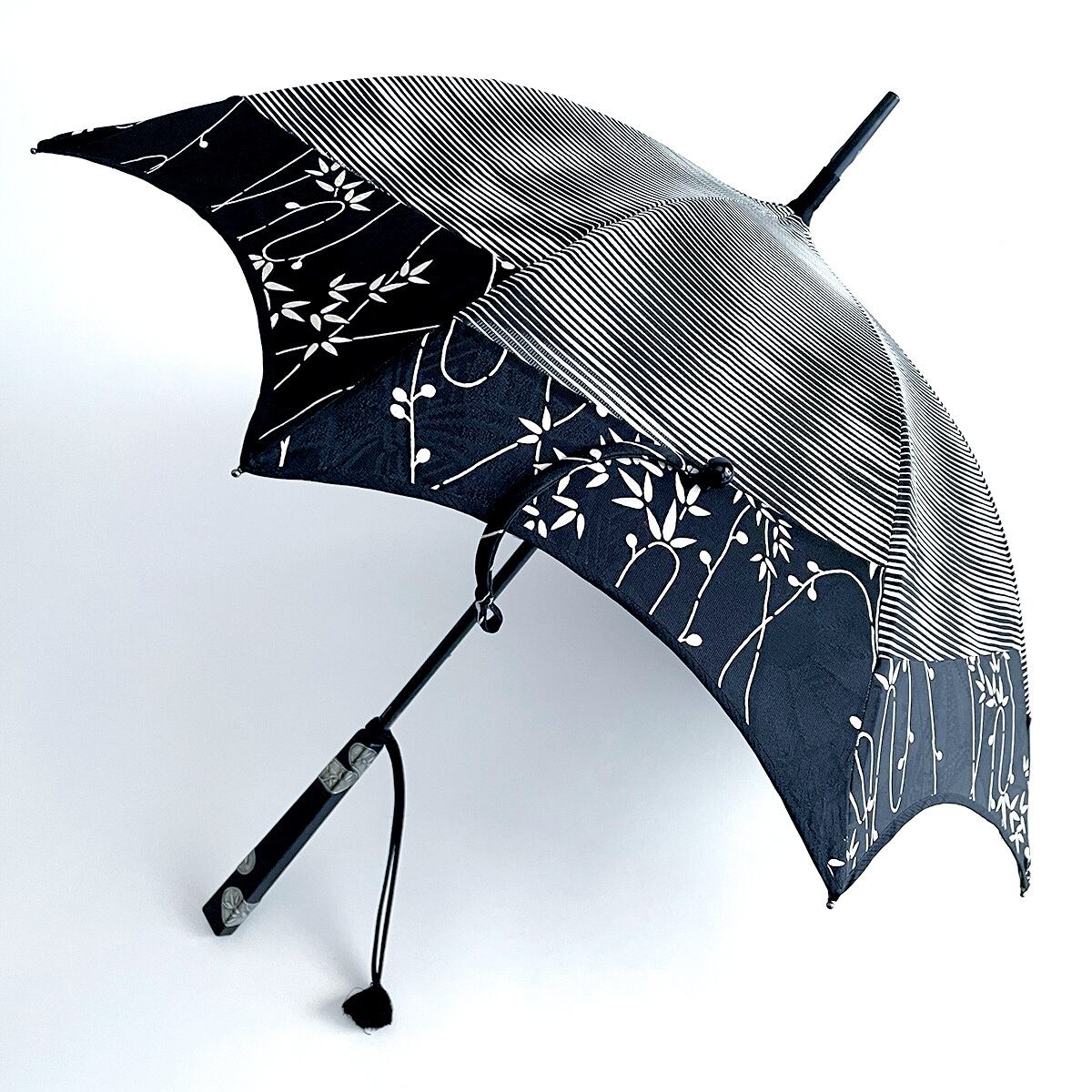 着物で作る日傘 絽と小紋の切り替え Handmade parasol with “KIMONO 